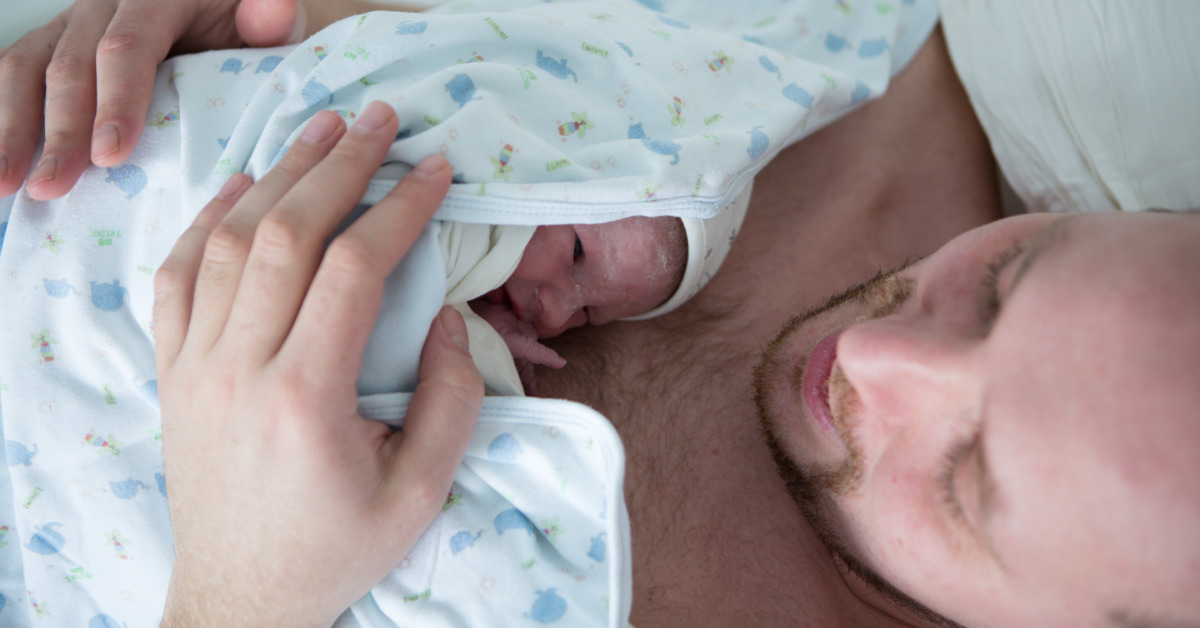 Dying Father Hung Onto Life Just Long Enough to Hold His Newborn for the First and Last Time, Passed Away Three Hours Later