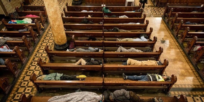 Church in San Francisco Opens Its Door For Homeless People To Sleep Overnight