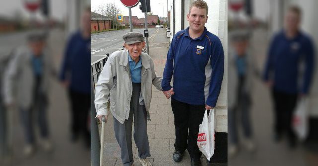 Kind Teen Left Work To Walk Home A 95-Year-Old Stranger With His Groceries On Windy Day