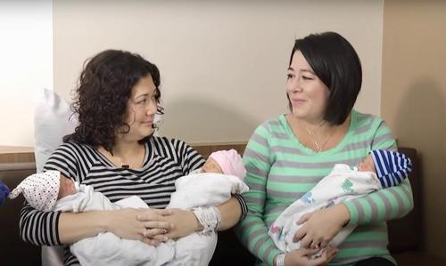Sisters Both Give Birth To Twins On Same Day – The Four Babies Belong To The Same Mommy