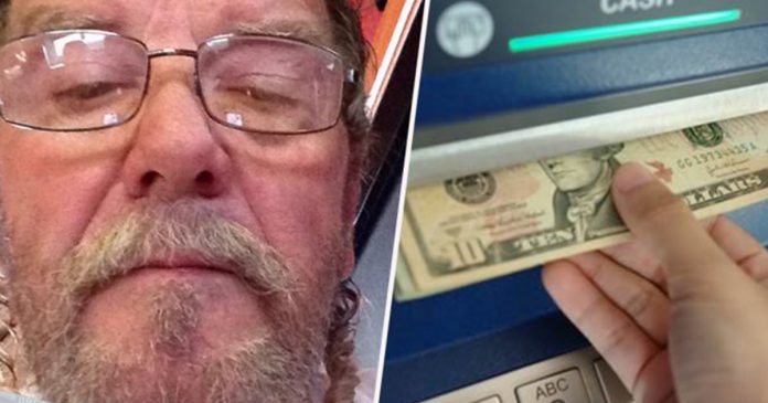 A Man Found $500 At An ATM Machine, What He Did Next Will Make You Believe In Humanity!
