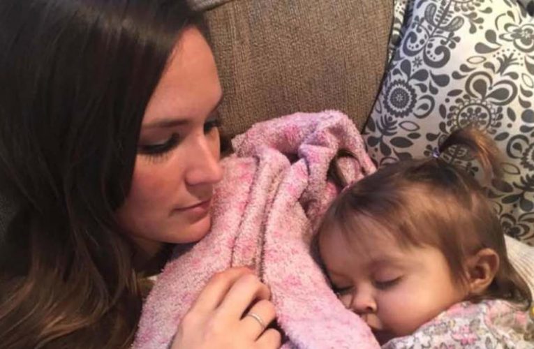 Babysitter Makes A Decision About Family’s Dying Daughter That Makes Me Want To Cry