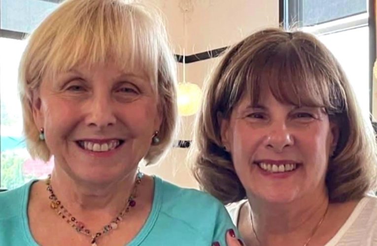 30 Years After Working Together, Women Discover They Are Half-Sisters