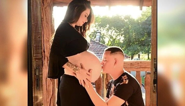 Mom Dies Moments After Giving Birth To Twins But New Dad Trusts In God’s Plan