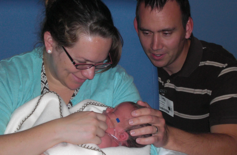 Baby Born With No Heartbeat For 61 Minutes Receives Miracle Just As Doctor Gives Up