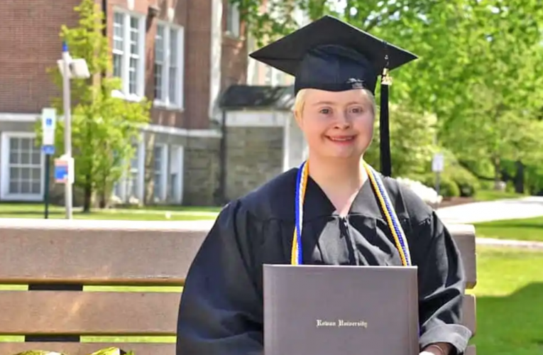 This Student Is First Person With Down Syndrome To Earn A Bachelor’s Degree From Her University