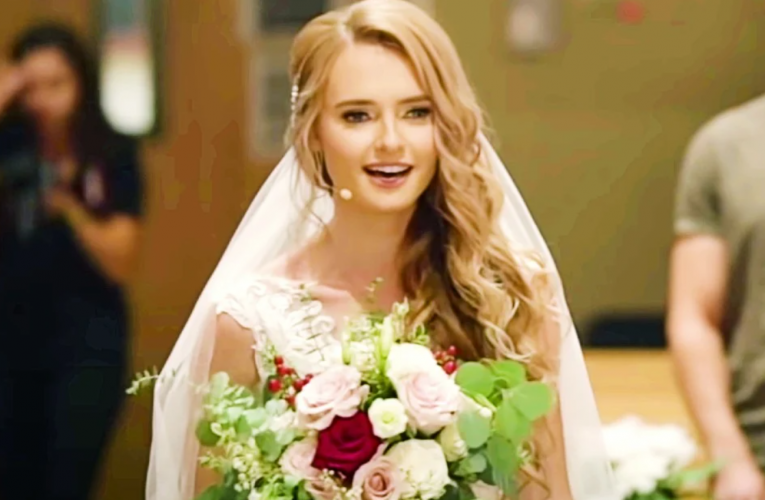 Bride Sings ‘I Choose You’ Walking Down The Aisle And It’s A Beautiful Surprise For Groom