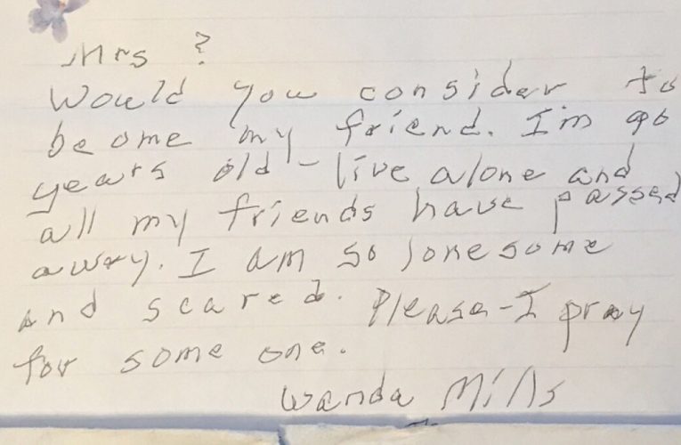 Lonely 90-year-old Lady Leaves A Touching Note On Neighbor’s Door Asking For Company